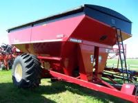 Grain Handling 2014 1039 Parker Grain Cart with scale