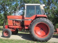 Tractors IH 986 tractor