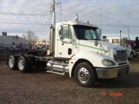 Tractor Units 2005 Freightliner CL-120 Columbia Day Cab