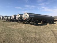 Highway Trailers 2000 HUTCHINSON TRIAXLE ALUMINUM TANKERS